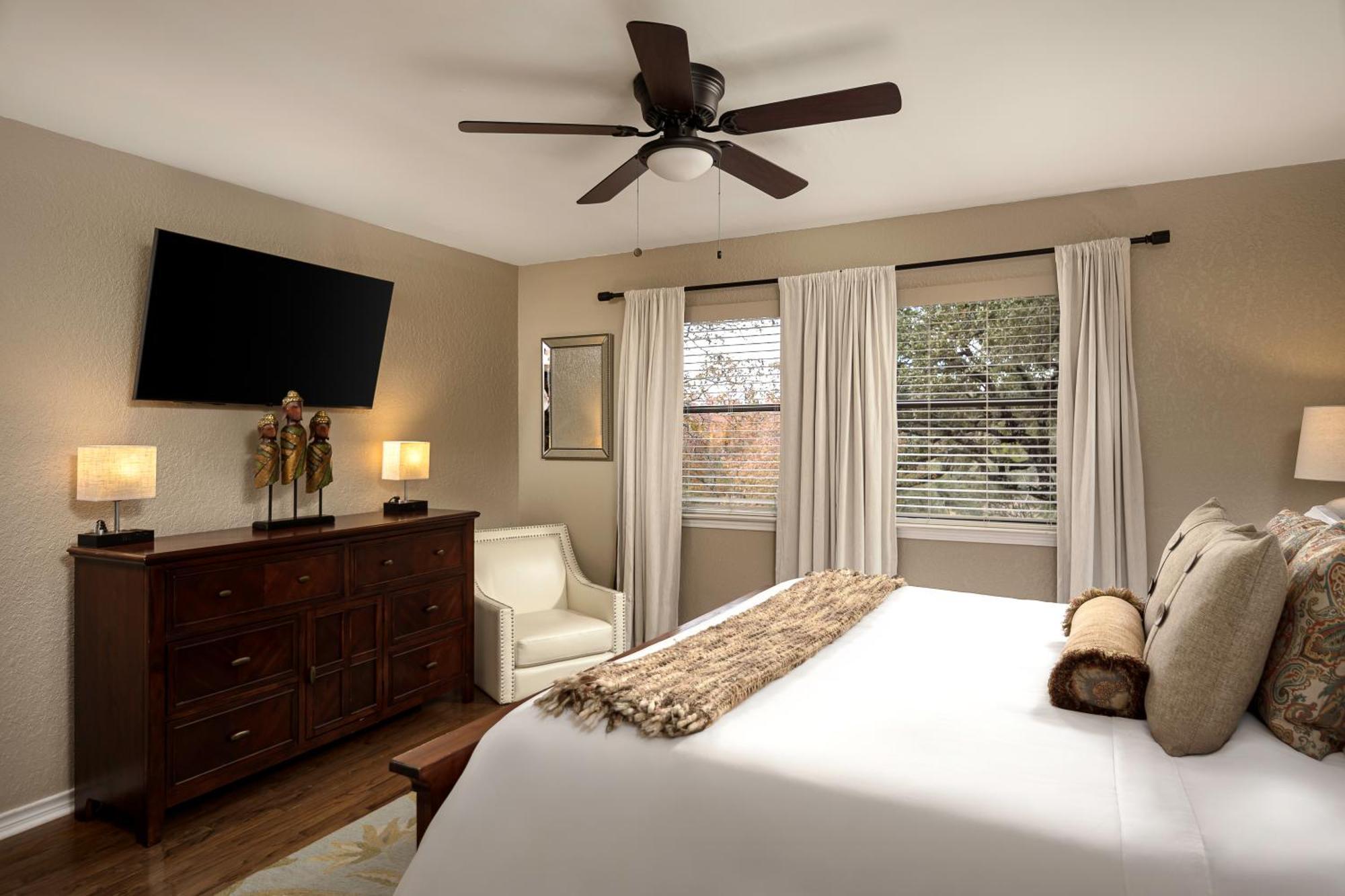 Blair House Inn And Spa Wimberley Bilik gambar