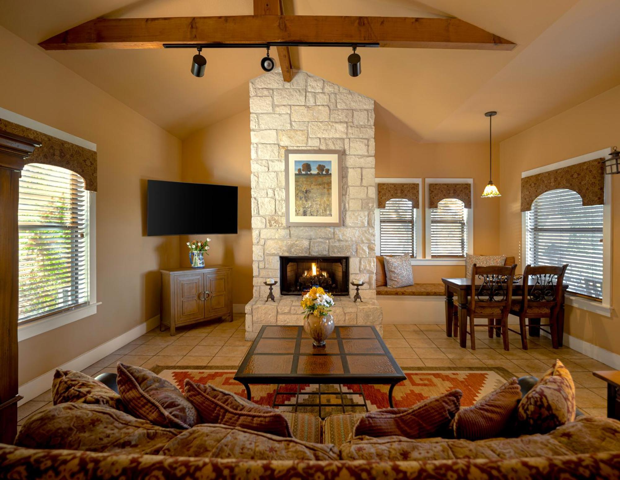 Blair House Inn And Spa Wimberley Bilik gambar