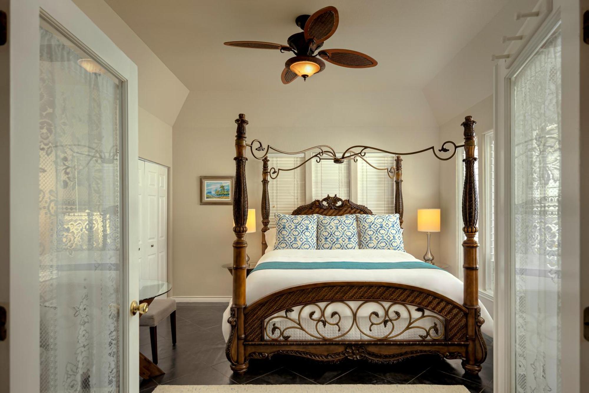 Blair House Inn And Spa Wimberley Bilik gambar