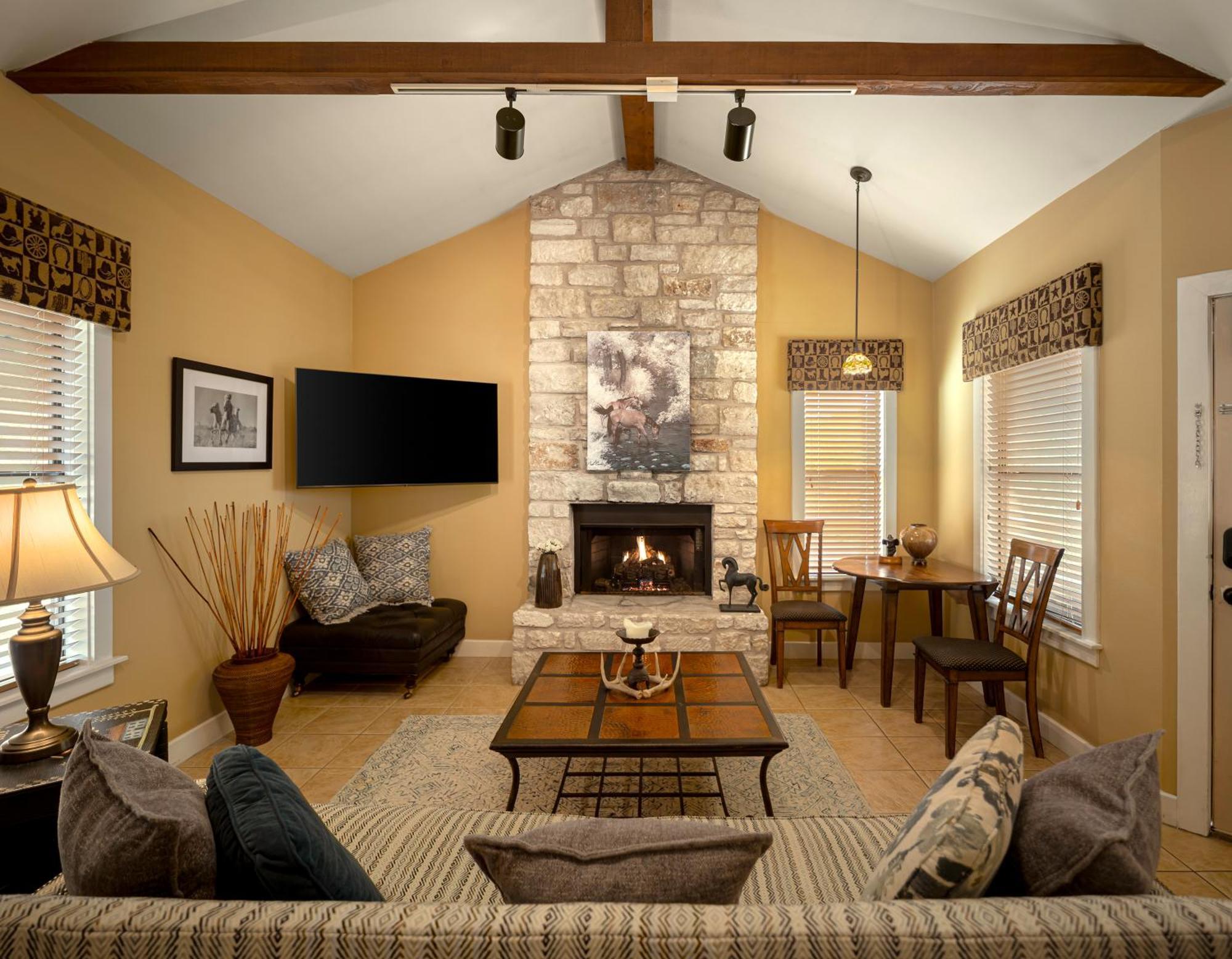 Blair House Inn And Spa Wimberley Bilik gambar